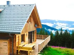 Ski-in-Ski out für die Familie- "Chalet mit Alpenfeeling pur auf 1.500 Metern Seehöhe am 9462 Klippitztörl- Komfort, Ruhe &amp; Rendite vereint" Über 200 Tage jährliche Vermietbarkeit möglich!