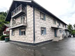 Großzügige 3,5-Zimmer-Wohnung in ruhiger Waldrandlage in Schlins mit Parkplatz