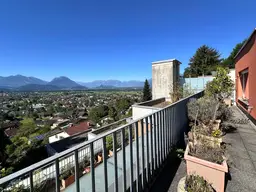 Großzügige Wohnung mit Panoramablick in erhöhter Lage von Klaus!