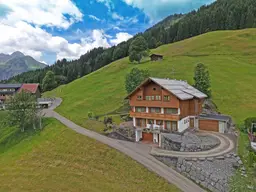 Alpines Anwesen im Kleinwalsertal mit Charme und toller Bergkulisse