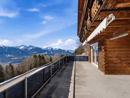Natur, Ruhe und Sonne vereint – Ihr Zuhause am Dünserberg!
