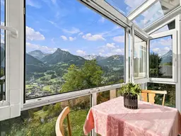 Alpines Refugium mit Bergblick, Terrasse und großem Gestaltungspotenzial als Hauptwohnsitz