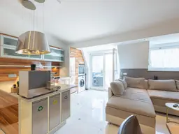 3 Zimmer DG Lounge mit Klima - Schlosspark &amp; Seelagune vor der Tür!