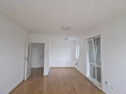 NEUWERTIG IN SUPER LAGE!