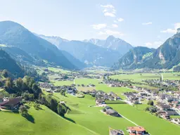 4-Zimmer-Wohnung mit zwei Balkonen und Panoramablick ins Zillertal