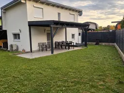 EIGENGRUND | gepflegtes Kleingartenhaus mit 5 Zimmern, Garten &amp; Doppel-Carport in Stockerau