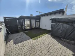 Penthouse 72 m2 mit 3 Zimmern und riesiger Terrasse nähe U1