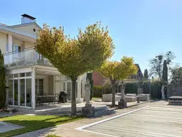 Großzügige Villa mit Pool, Jacuzzi und exklusiver Ausstattung