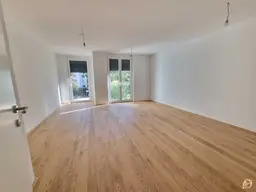 Schöne, Neubauwohnung 3.Zi., + Balkon
