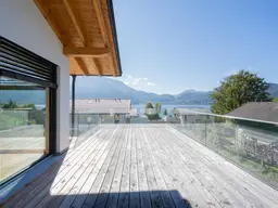 Südseitiges Penthouse mit 4 Zimmern &amp; Terrasse | Fernblick &amp; privater Seezugang
