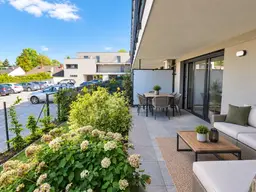 Neuwertige 4-Zimmer-Gartenwohnung mit großer Loggia &amp; Stellplatz