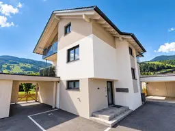 Wertsteigerndes Investment: Modernes Haus mit 3 exklusiven Premium Apartments - 700 Meter von Talstation Planaibahn