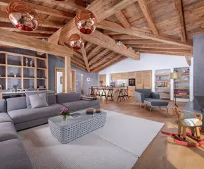 Luxus Dachgeschosswohnung in bester Lage