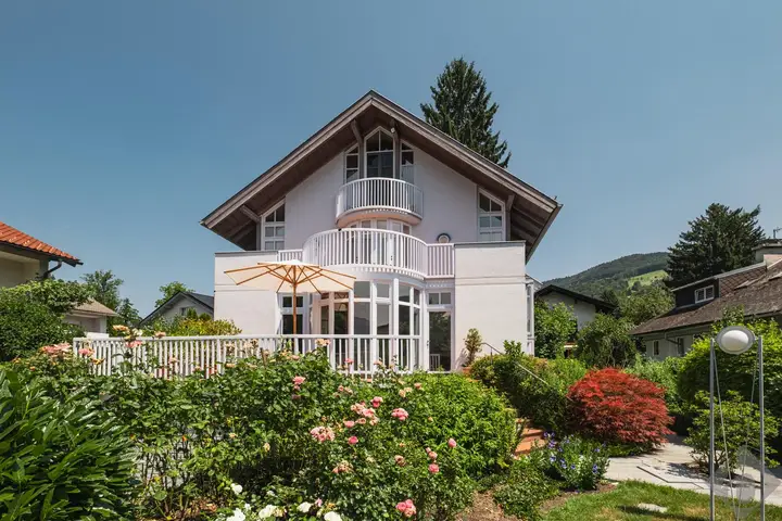 Architektenvilla in begehrter Lage von Salzburg-Aigen