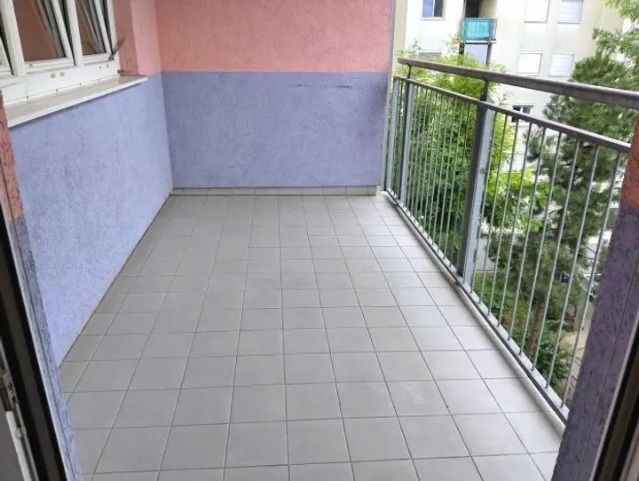 sonniger Süd-Balkon 6,5m² - Innenhof