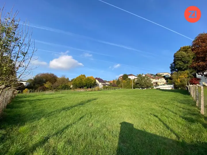 Grundstück