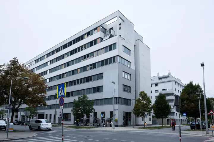 Gebäude