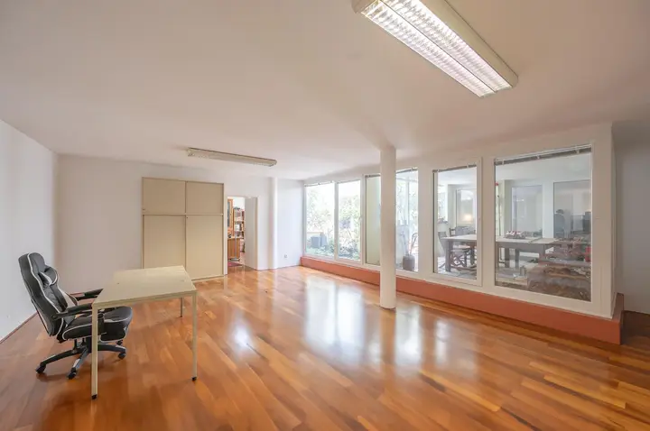 Büro 1
