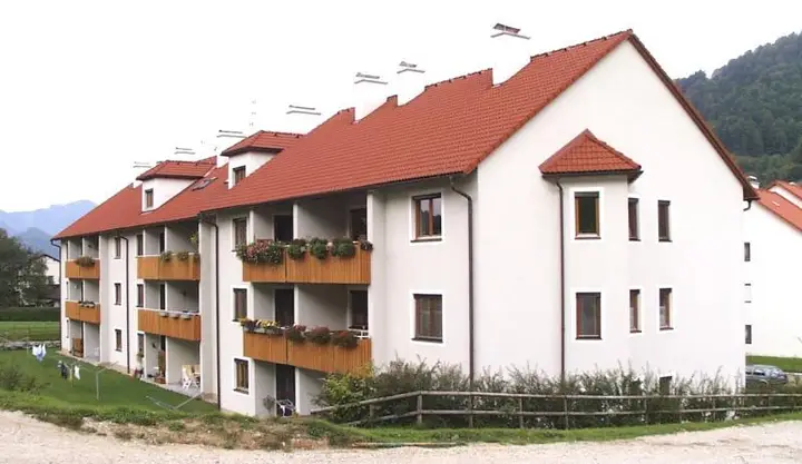 304 Foto Fassade.jpg