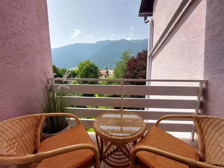 Balkon 02