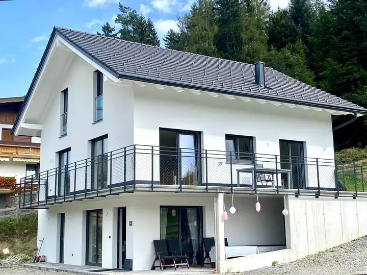 Ein/Zweifamilienhaus mit Ferienwohnung als Einliegerwohnung