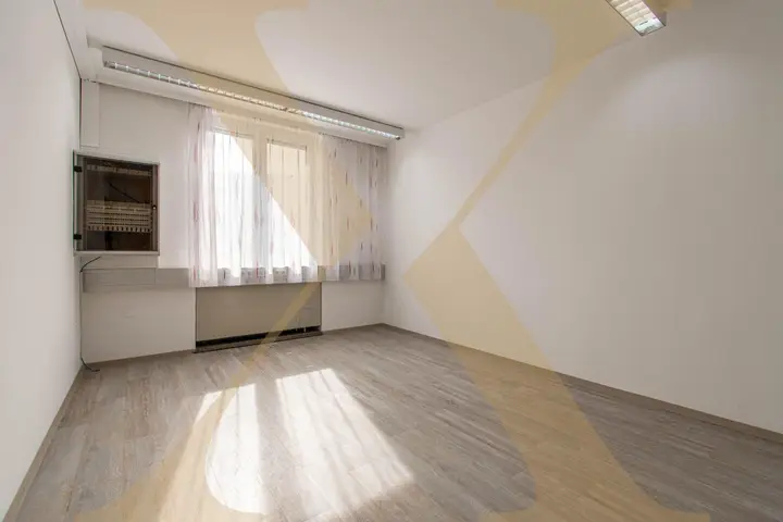 Büro I