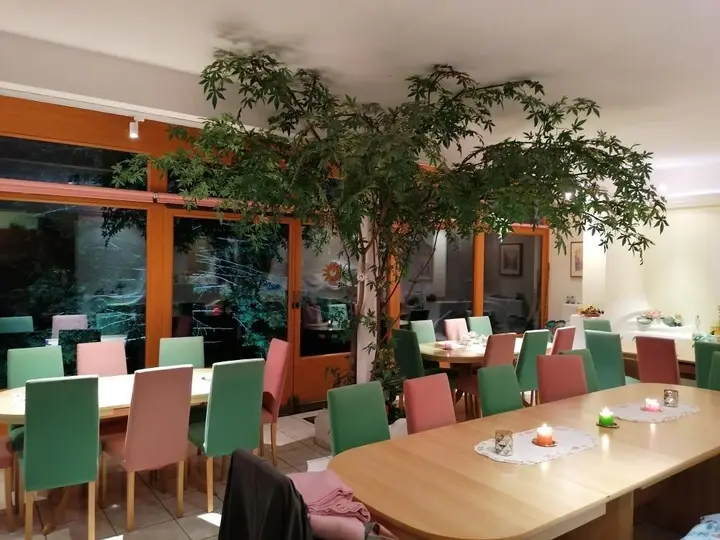 539, Speisesaal