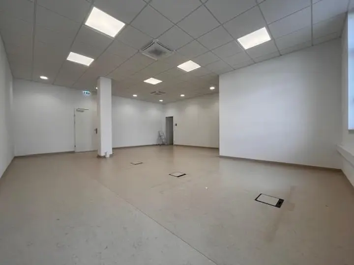 Büro groß