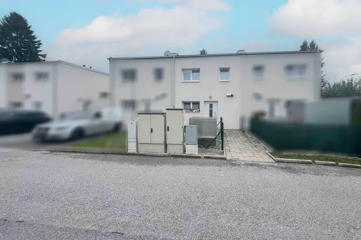 Haus aussen 2
