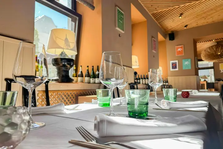Restaurant(12)