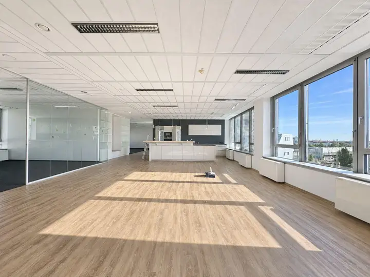1190 Wien, Skyline Office 7.OG Stiege 1 566 m² 3