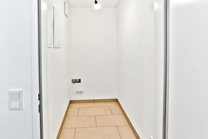 250610-008