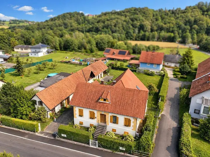 Idyllisches Landhaus im Grünen