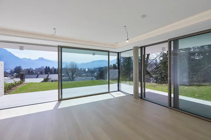 ZU KAUFEN - Gartenwohnung in GMUNDEN mit Seeblick