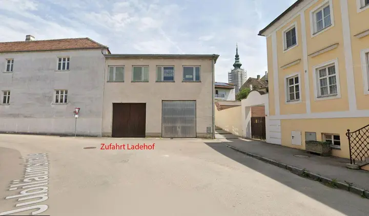 Zufahrt zum Ladehof