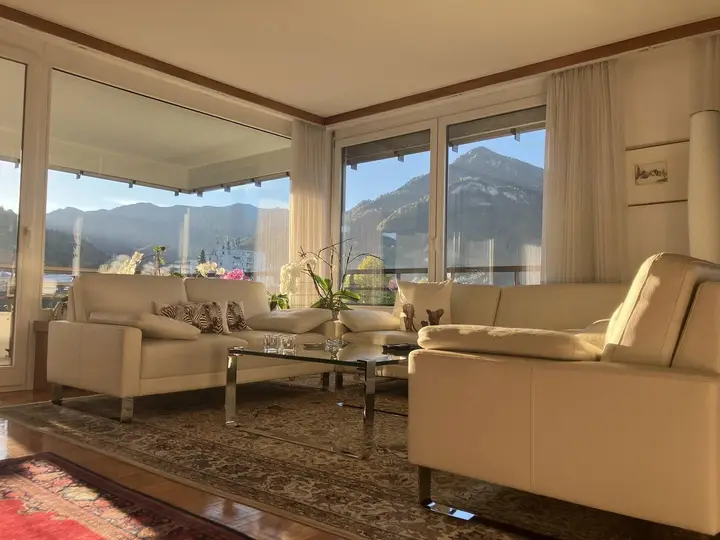 Wohnzimmer mit Panoramablick