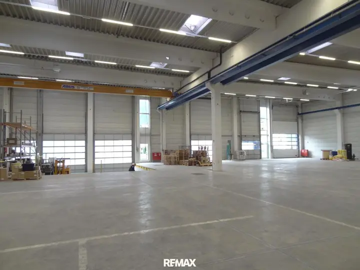 Halle "Bestand" mit ca. 1.500m²