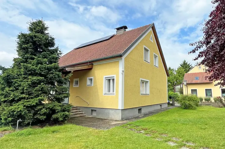 Hausansicht gartenseitig
