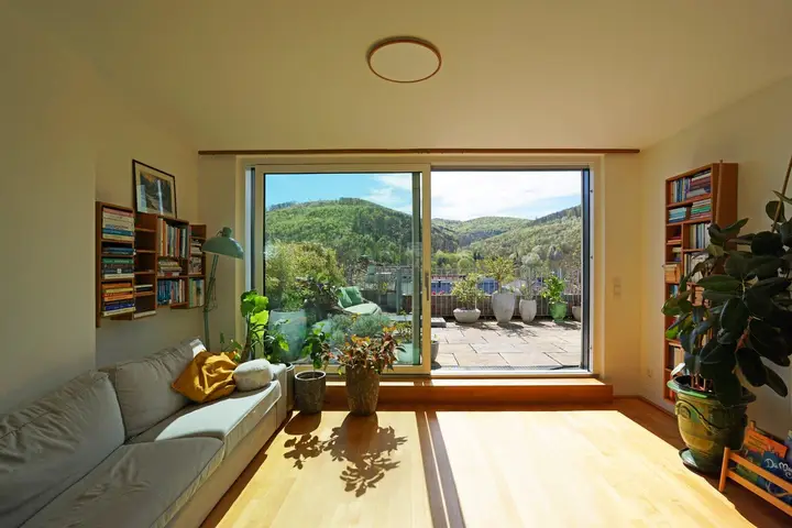 Wohnzimmer Ausgang Dachterrasse