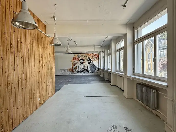 Lange Fensterfront