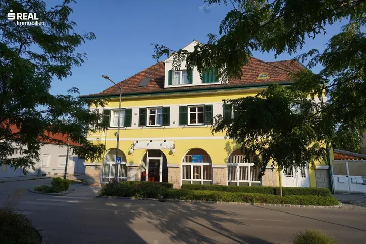 Straßenansicht