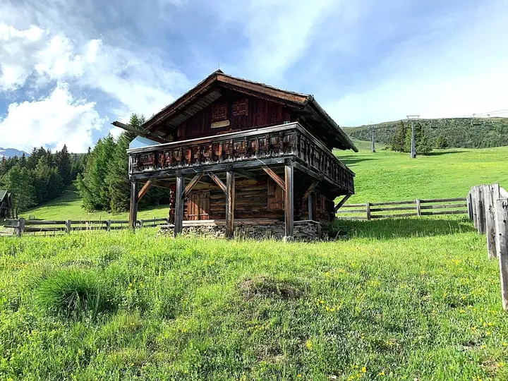 Außenansicht der Berghütte
