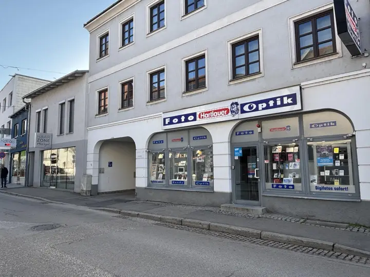Straßenansicht