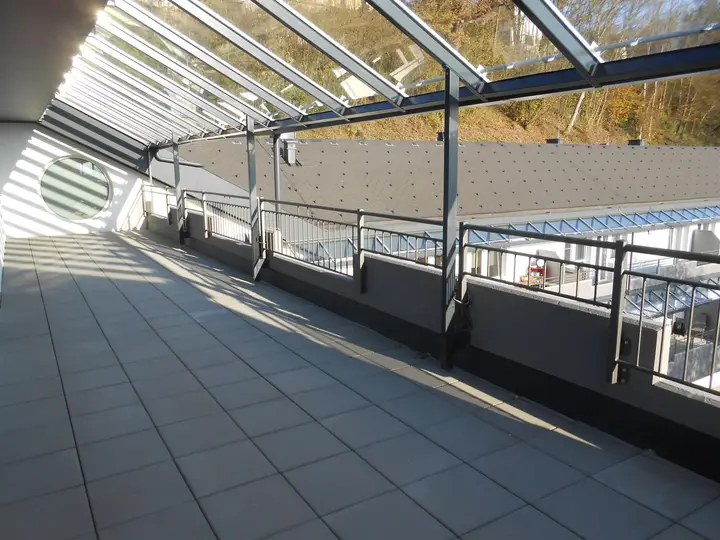 Große Dachterrasse