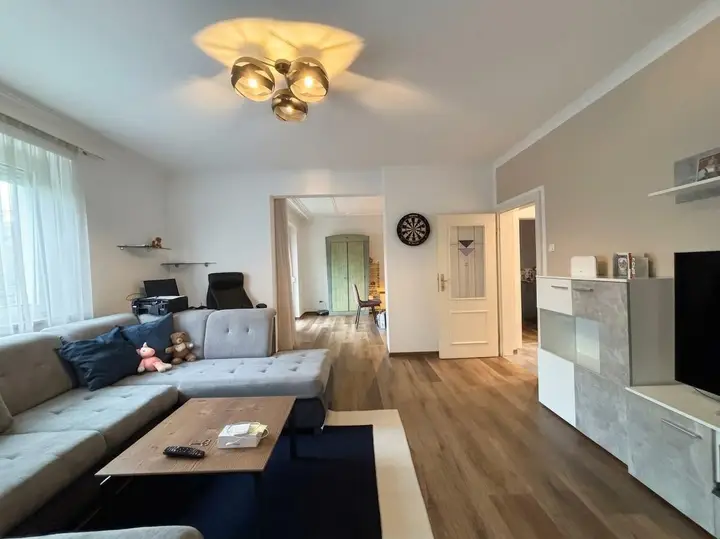 Wohnzimmer-Esszimmer