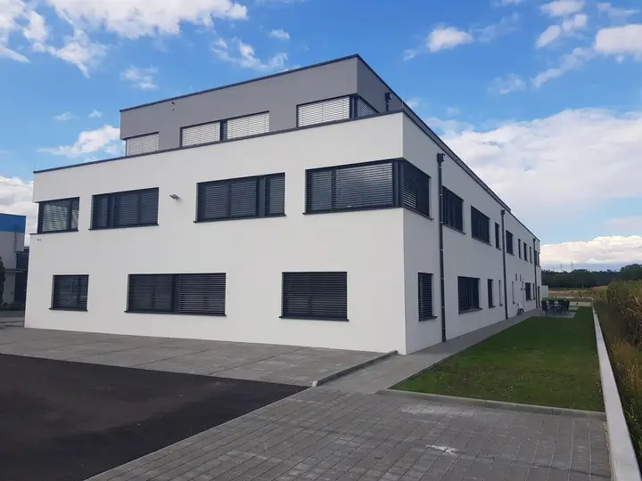 Bürogebäude2