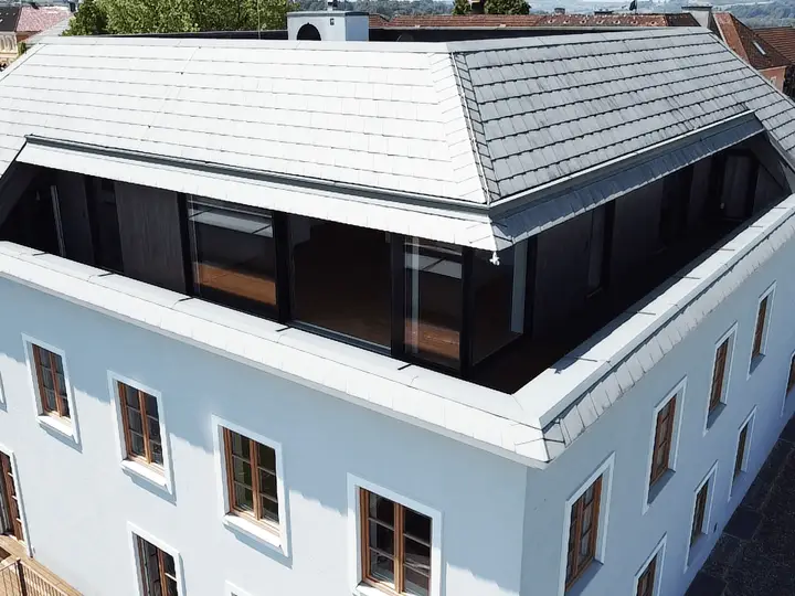 Top 8 Aussenansicht auf Terrasse