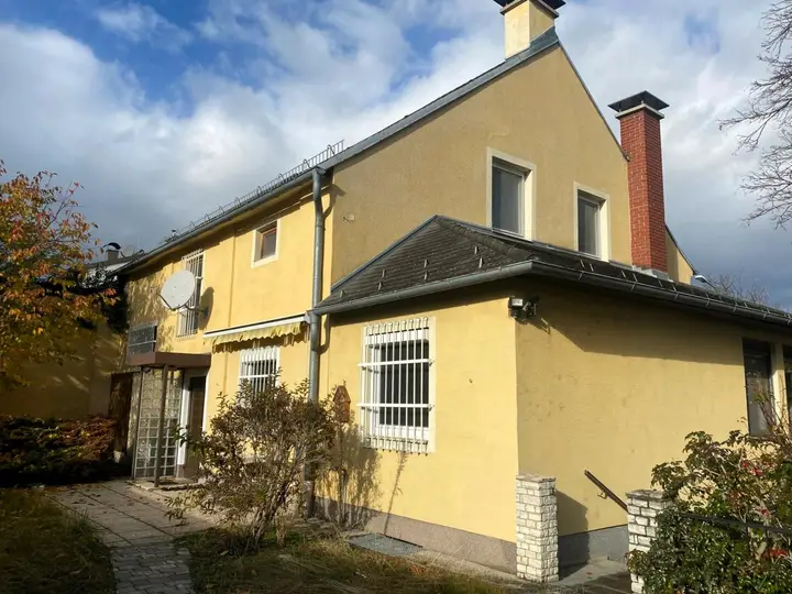 Hausfront, Eingangbereich