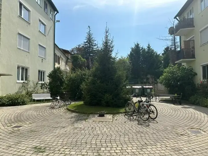 Wohnanlage mit Innenhof