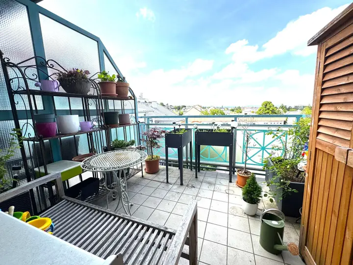 Balkon (Untere Ebene)